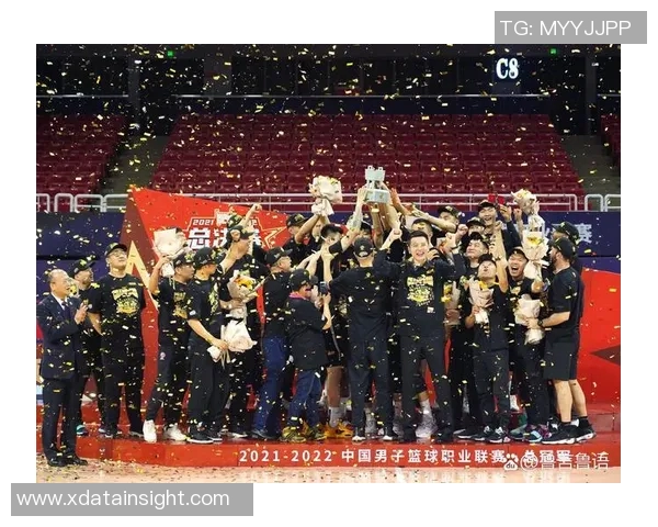 重庆篮球队在城市联赛中的实力展现与未来发展潜力分析 重庆篮球队在城市联赛中的实力展现与未来发展潜力分析